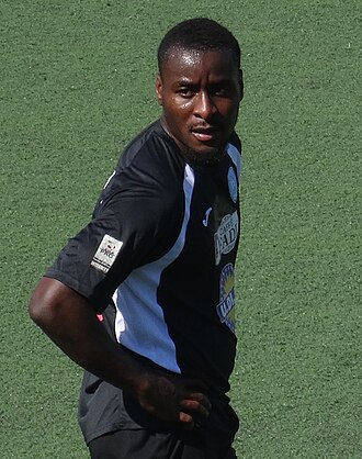 M'Bala Nzola - Lens Forward