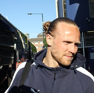 Lars-Jørgen Salvesen - Viking Forward