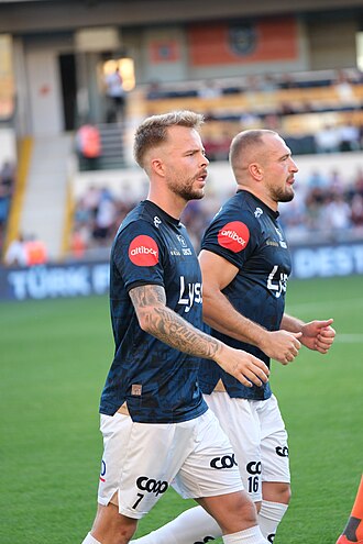 Sander Svendsen - Viking Midfielder